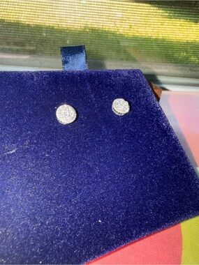 💎 Gorgeous 14K WG and Halo Diamond Cluster Earring Studs